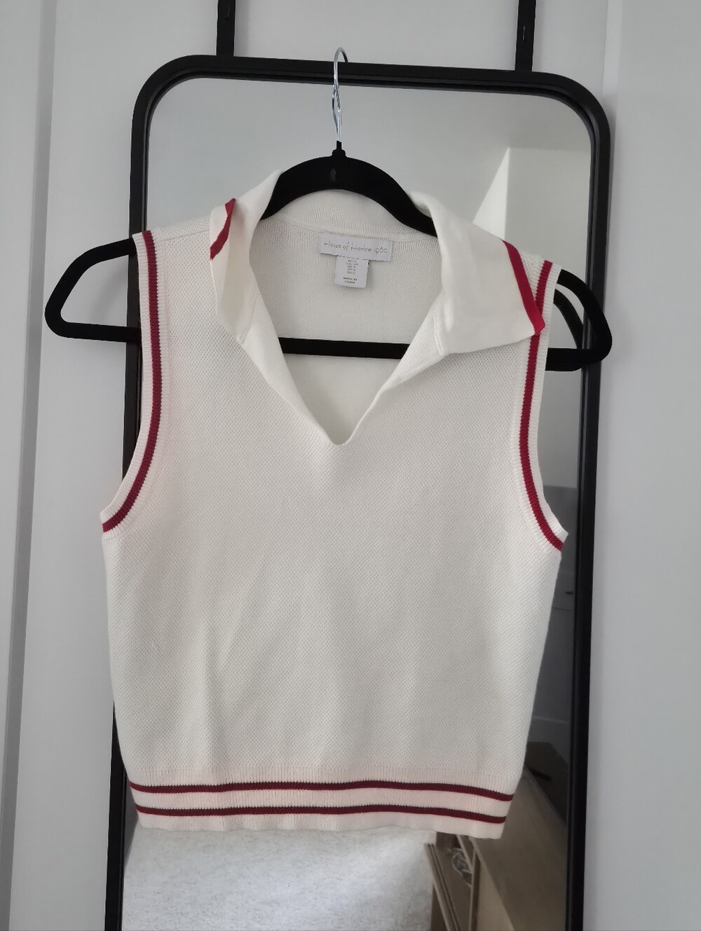 House Of Harlow 1969 Red And White Sweater Tank